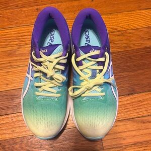 Asics GT-1000 Women's Size 8 Running Shoes